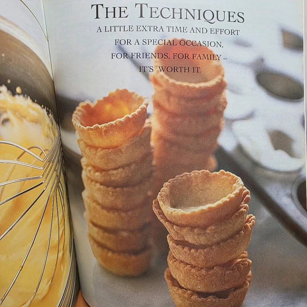 Hors D'oeuvres Cookbook 1999 Edition (Hard Cover)